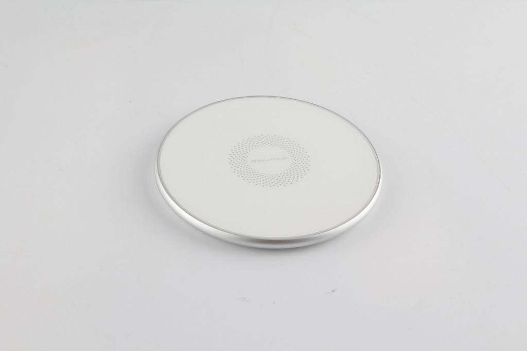 WIRELESS CHARGER HQ - Bezprzewodowa, aluminiowa ładowarka (Standard QI)